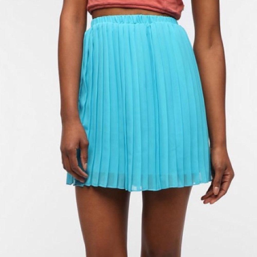 Brand New UO Sparkle & Fade Pleated Skirt M